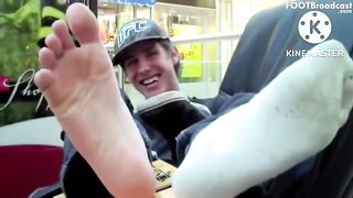 Xander Beckett - Mall Feet